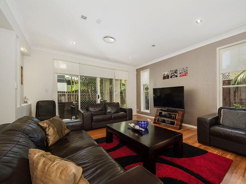 9 Menton Avenue, VARSITY LAKES QLD 4227, Varsity Lakes - Thumbnail 6
