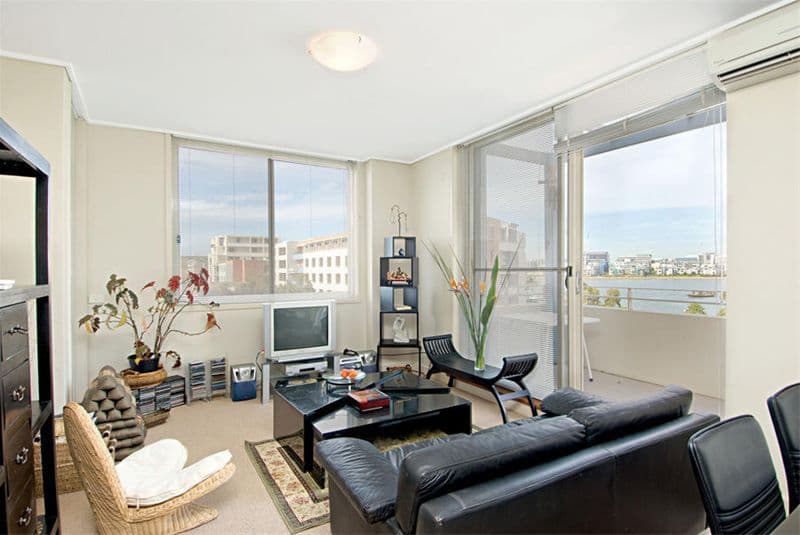 2 The Piazza, HOMEBUSH BAY NSW 2127, Wentworth Point - Thumbnail 2