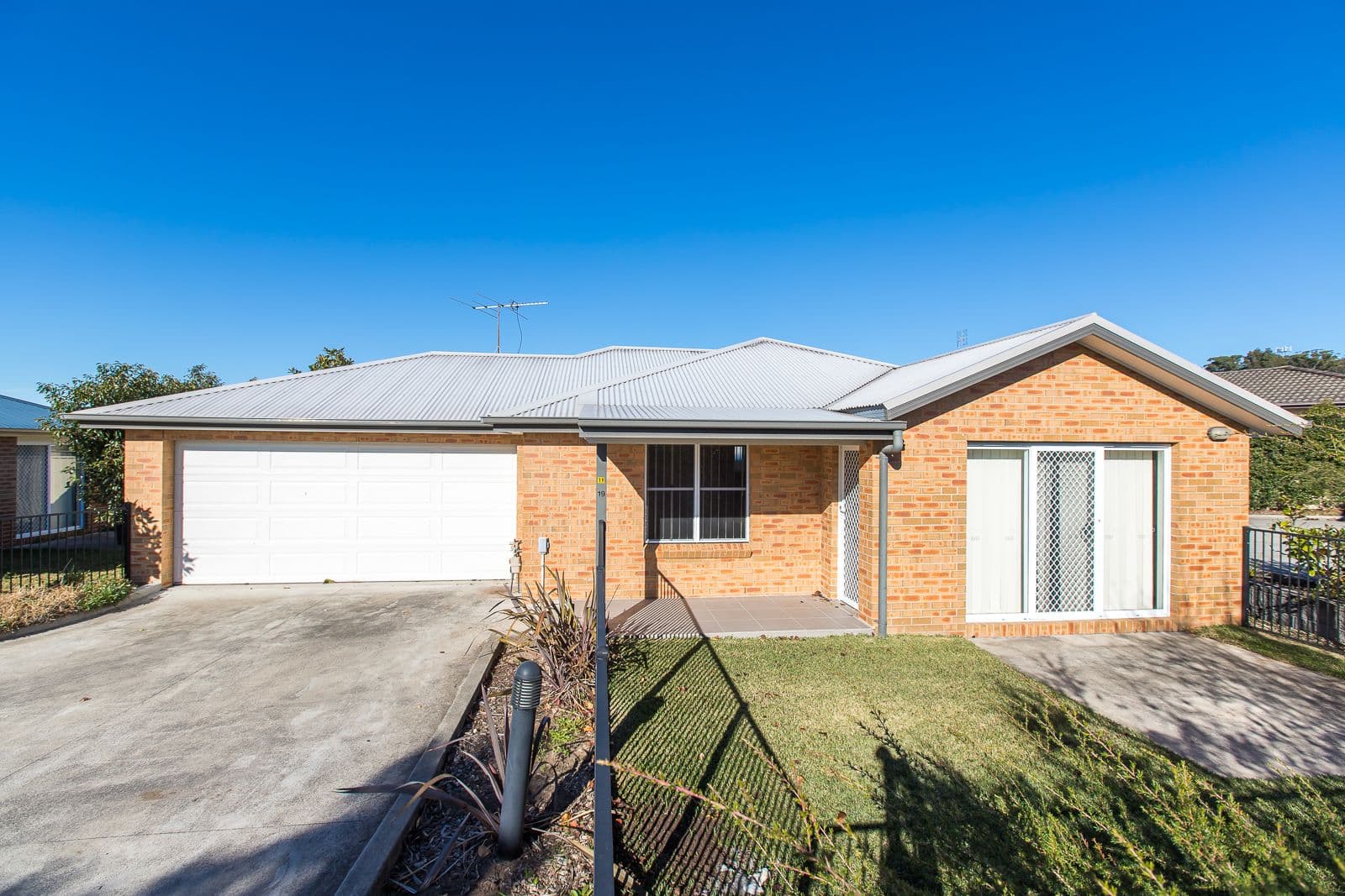 18 Croudace Road, Elermore Vale - Image 1