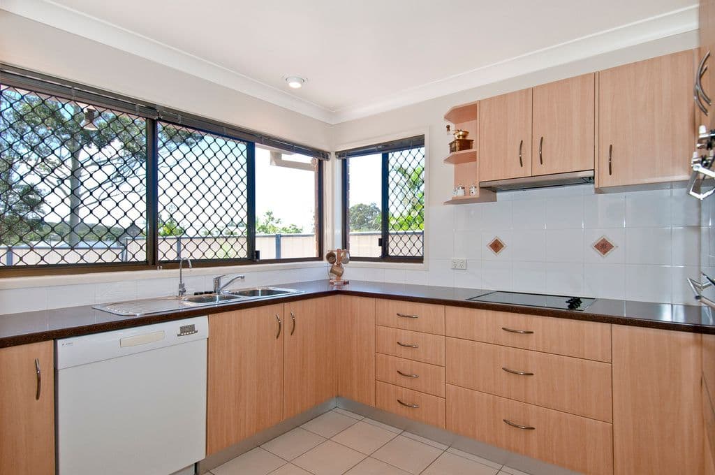 3 Wilpena Court, Springwood QLD 4127, Springwood - Thumbnail 5