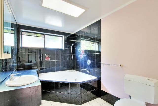 20 Boongeen Street, ROCHEDALE SOUTH QLD 4123, Rochedale South - Thumbnail 3
