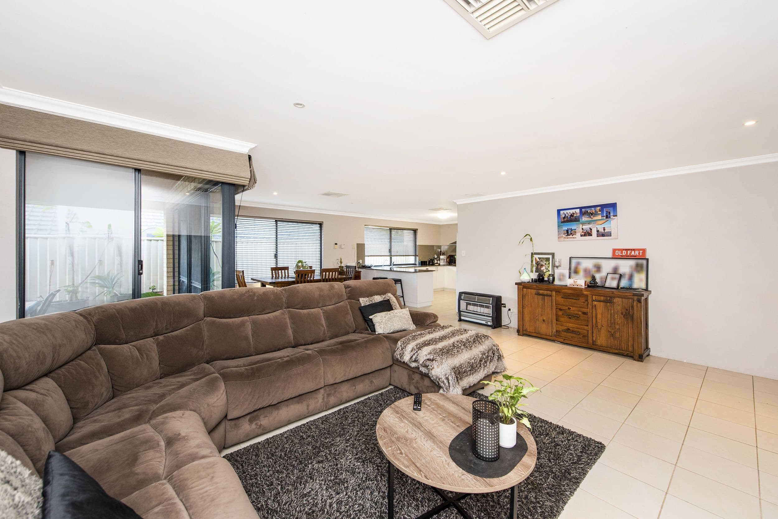 17 Goodison Close, Baldivis WA 6171, Baldivis - Thumbnail 2