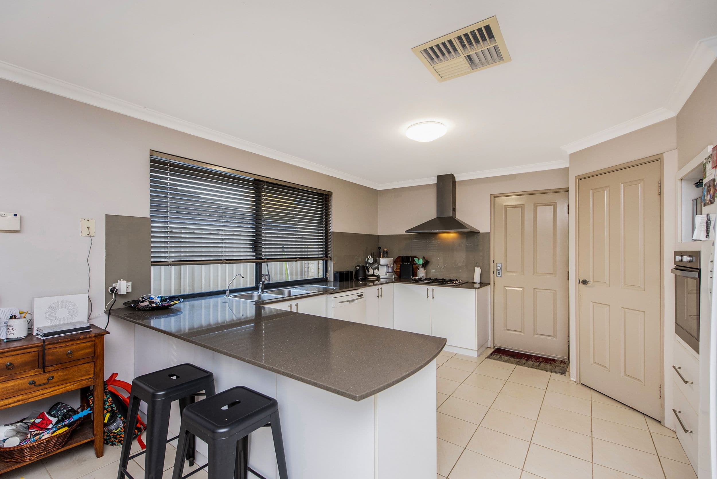 17 Goodison Close, Baldivis WA 6171, Baldivis - Thumbnail 3