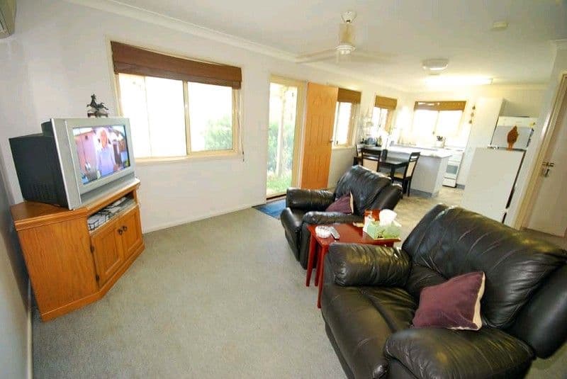 2 Talara Close, YEPPOON QLD 4703, Yeppoon - Thumbnail 4