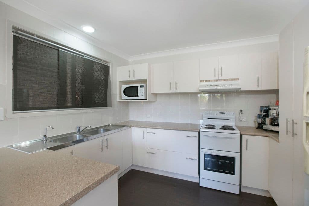 11 Makaha Drive, Birkdale QLD 4159, Birkdale - Thumbnail 4