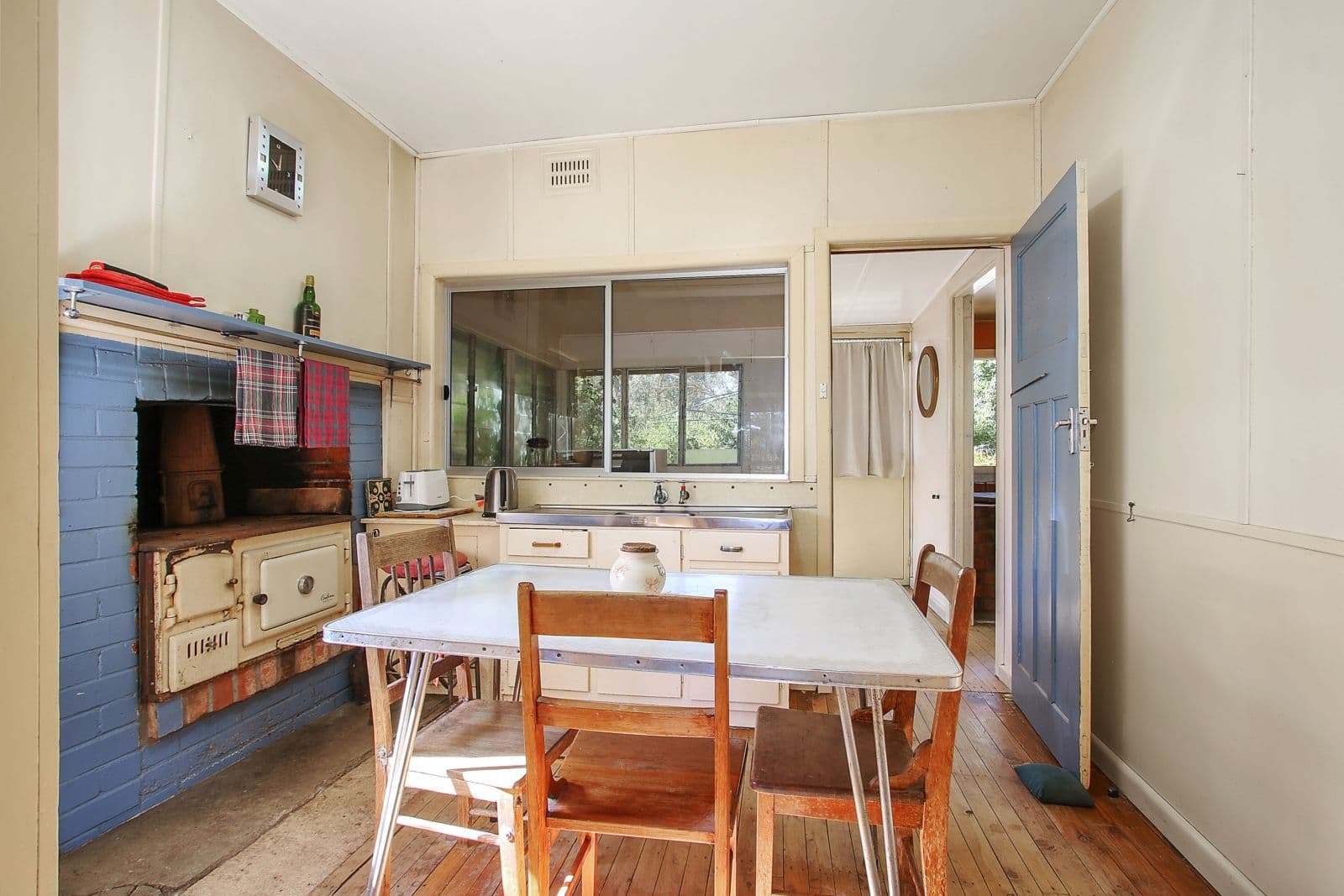 97 Balfour Street, Culcairn NSW 2660, Culcairn - Thumbnail 2