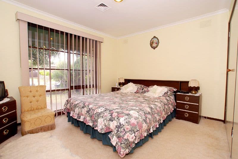 14 Kernot Crescent, NOBLE PARK NORTH VIC 3174, Noble Park North - Thumbnail 5