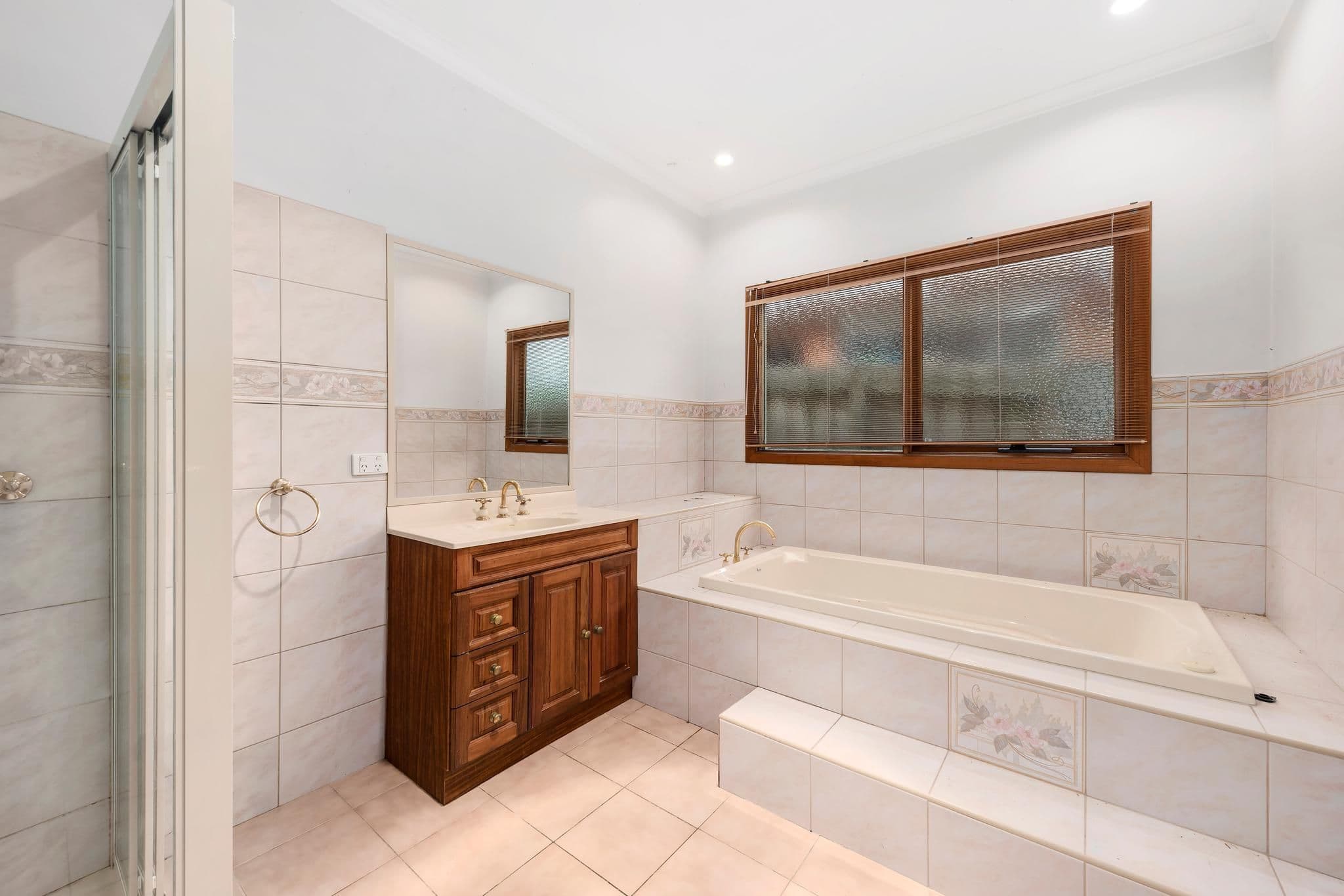 9 Gillard Street, Burwood VIC 3125, Burwood - Thumbnail 6