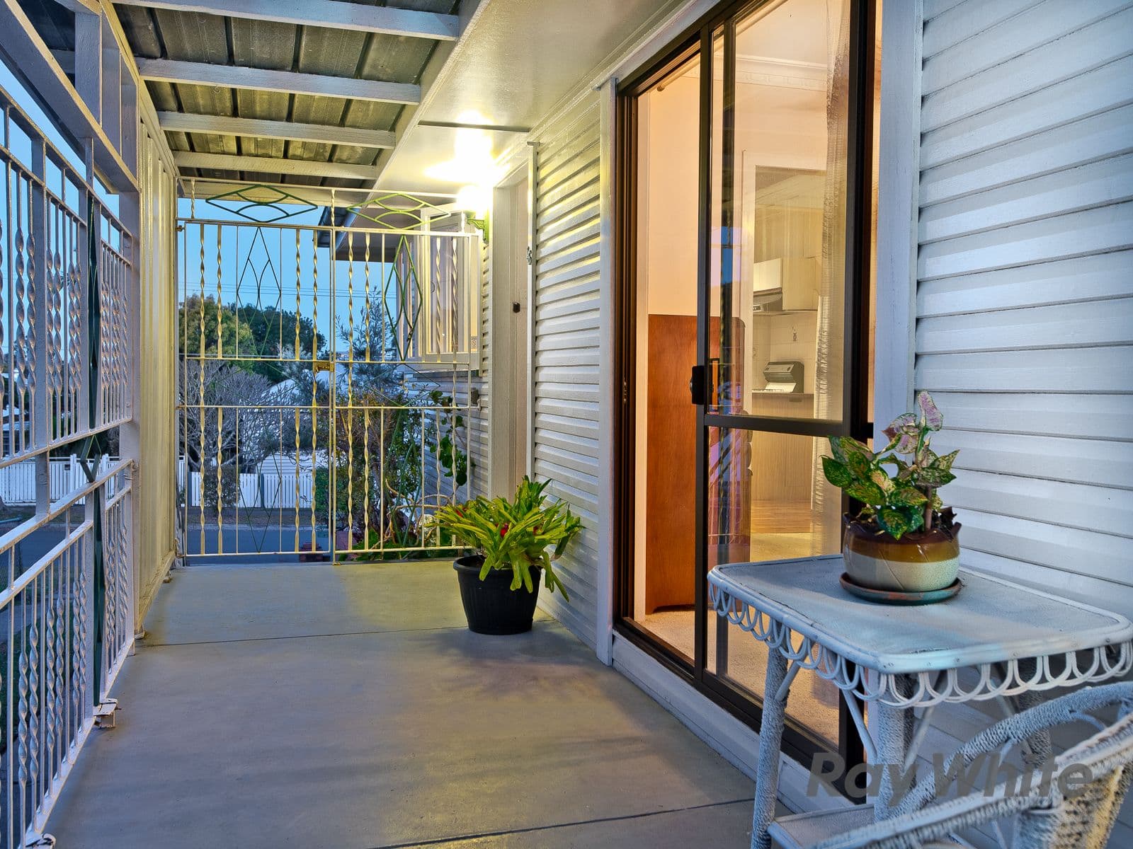 16 Canonbar Street, Stafford QLD 4053, Stafford - Thumbnail 4