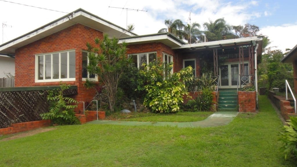 6 Vernon Avenue, LABRADOR QLD 4215, Labrador - Image 1