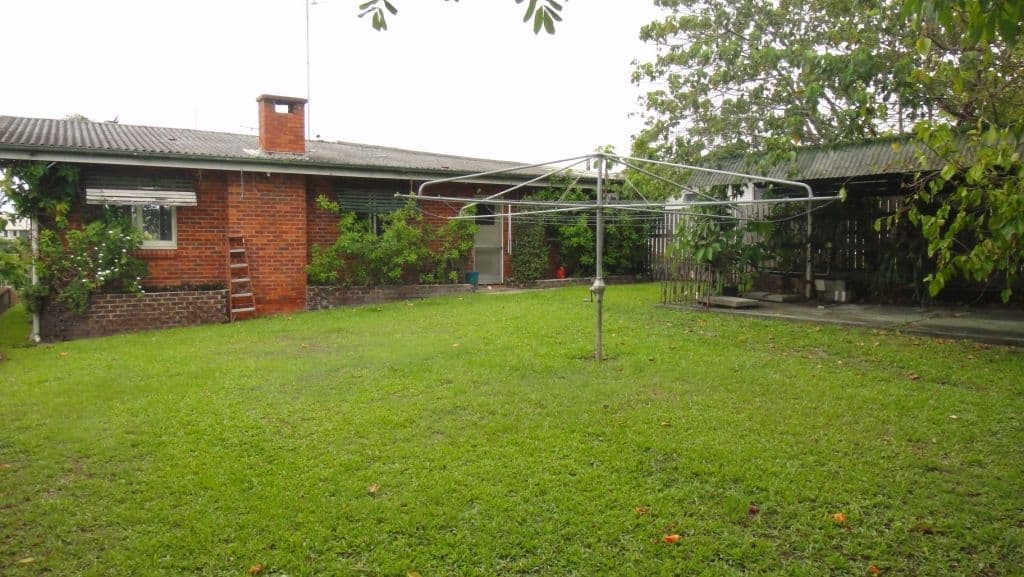 6 Vernon Avenue, LABRADOR QLD 4215, Labrador - Thumbnail 2