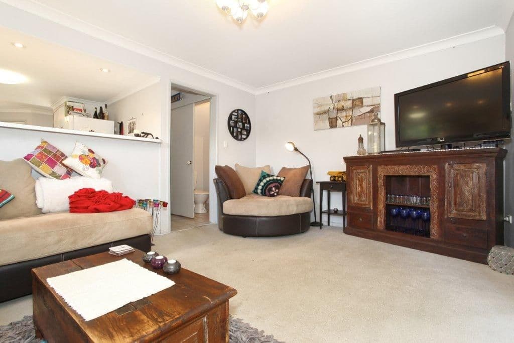 126 Clarence Road, INDOOROOPILLY QLD 4068, Indooroopilly - Thumbnail 2
