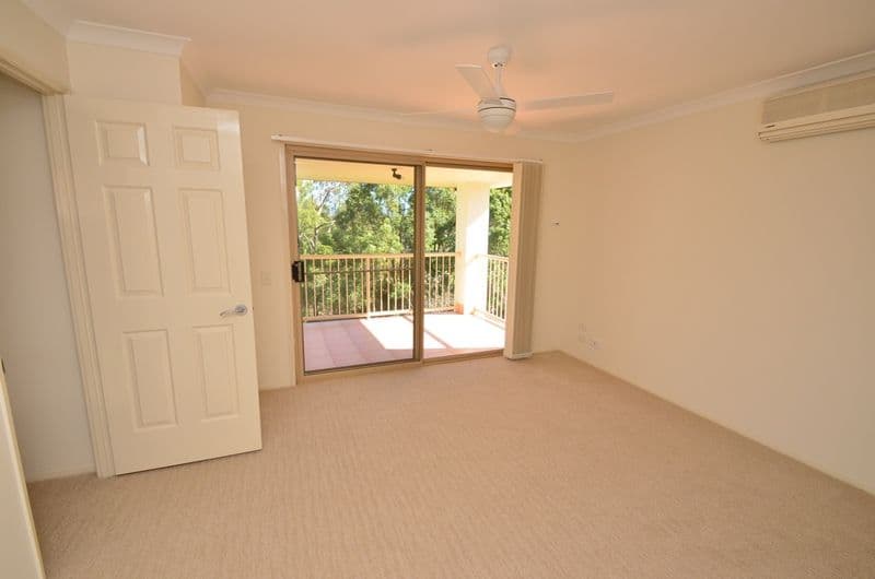 92 Christina Ryan Way, ARUNDEL QLD 4214, Arundel - Thumbnail 5