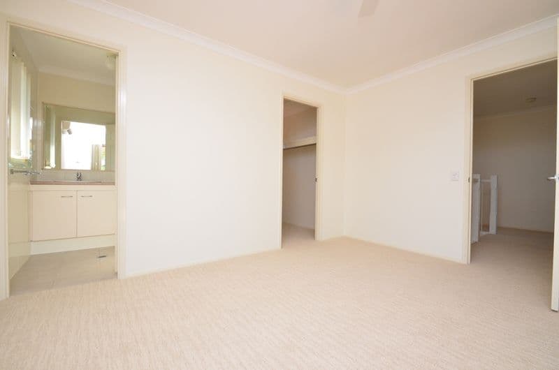 92 Christina Ryan Way, ARUNDEL QLD 4214, Arundel - Thumbnail 6
