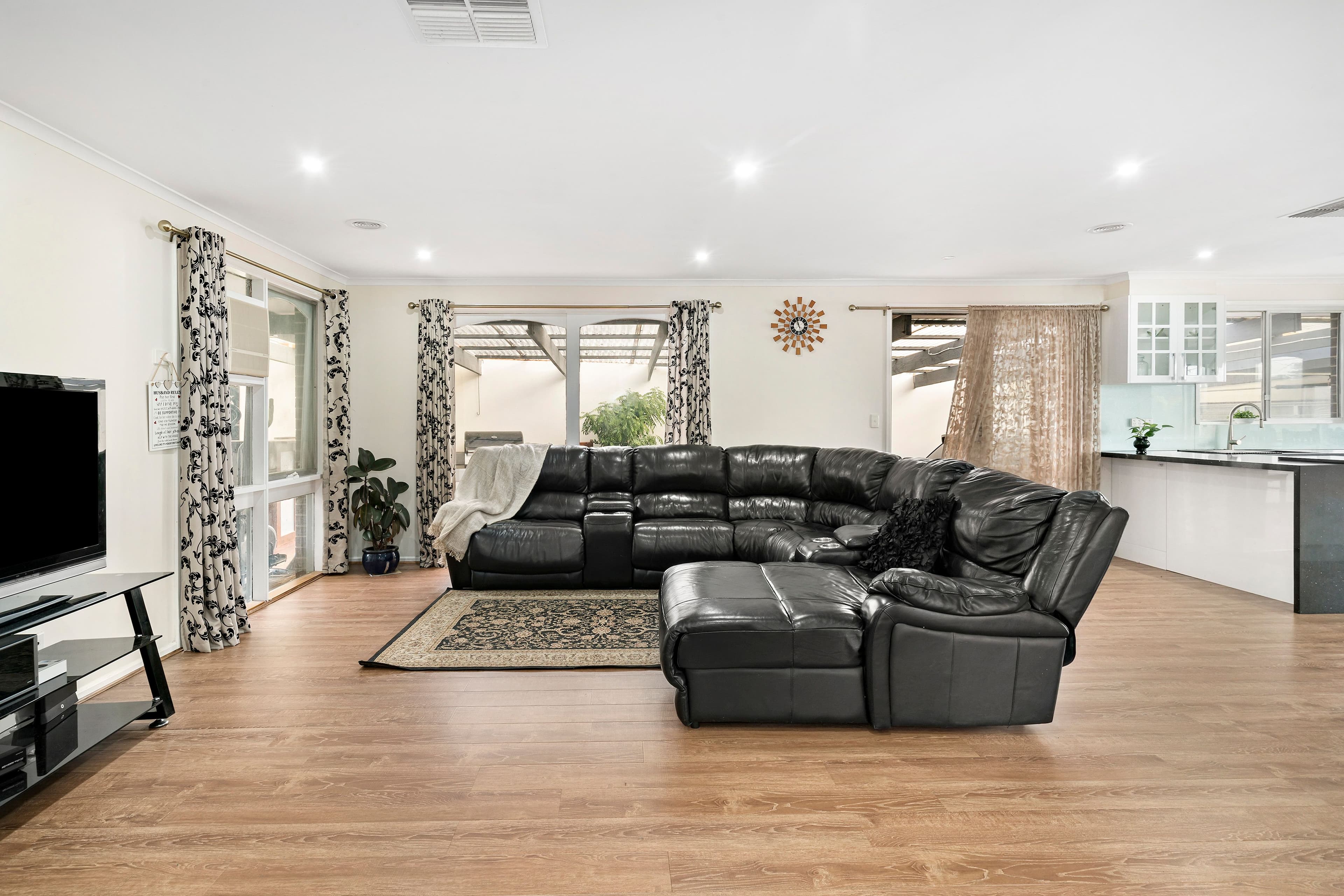 88 Bondi Avenue, Frankston VIC 3199, Frankston - Thumbnail 3