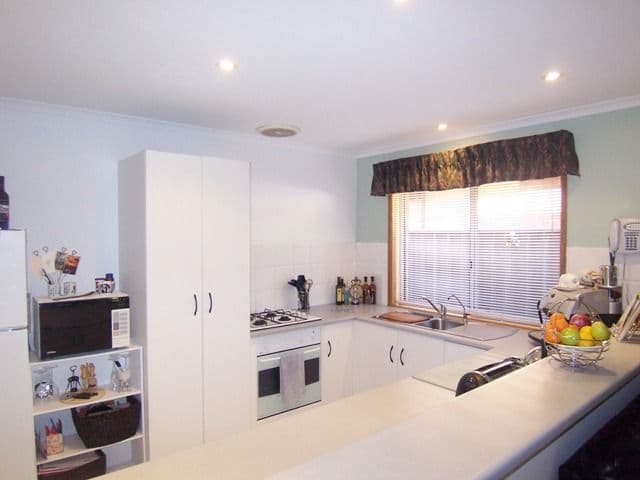 15 Benthall Avenue, OAKDEN SA 5086, Oakden - Thumbnail 2