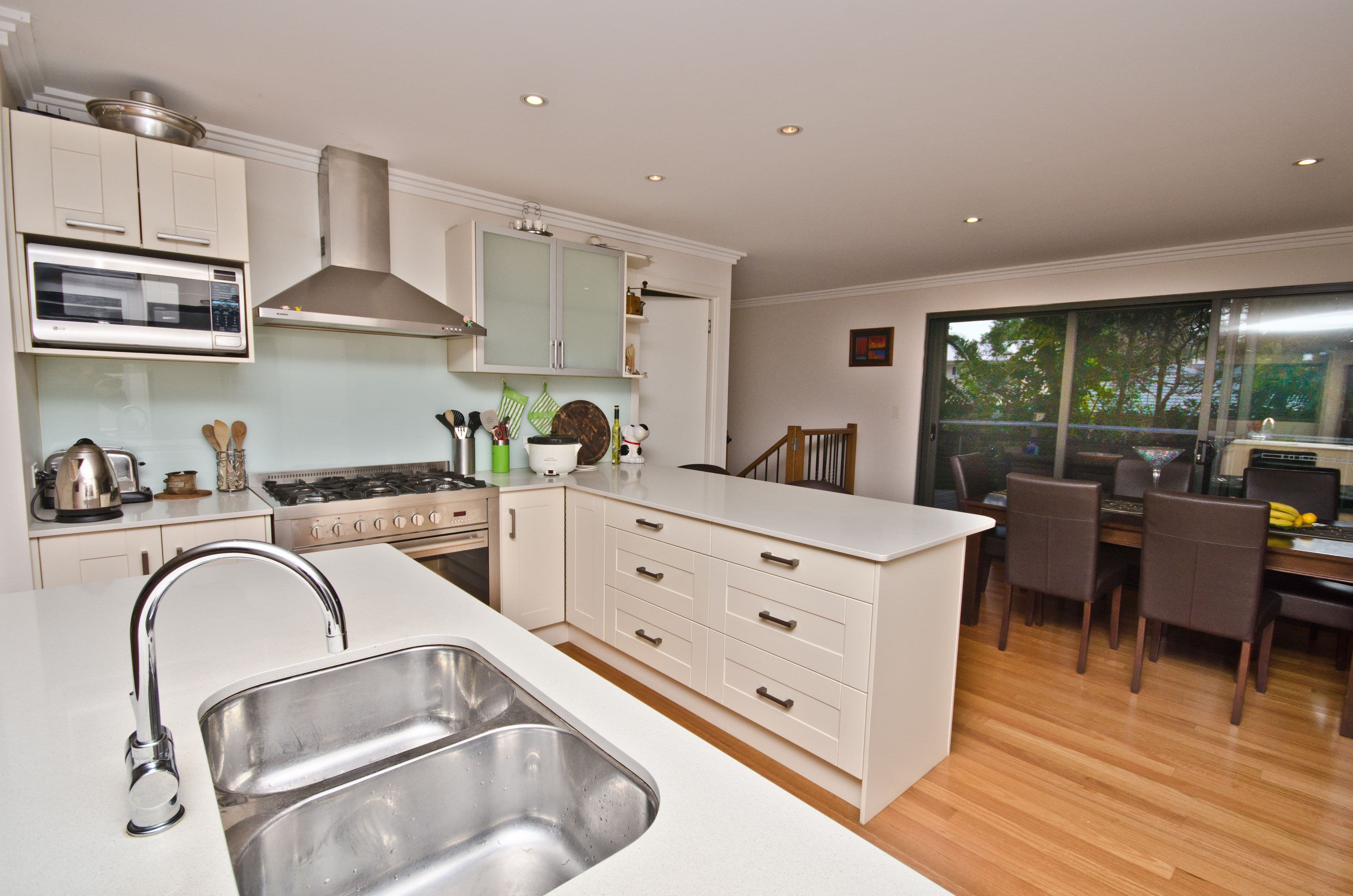 36 Kuranga Avenue, Southport QLD 4215, Southport - Thumbnail 7