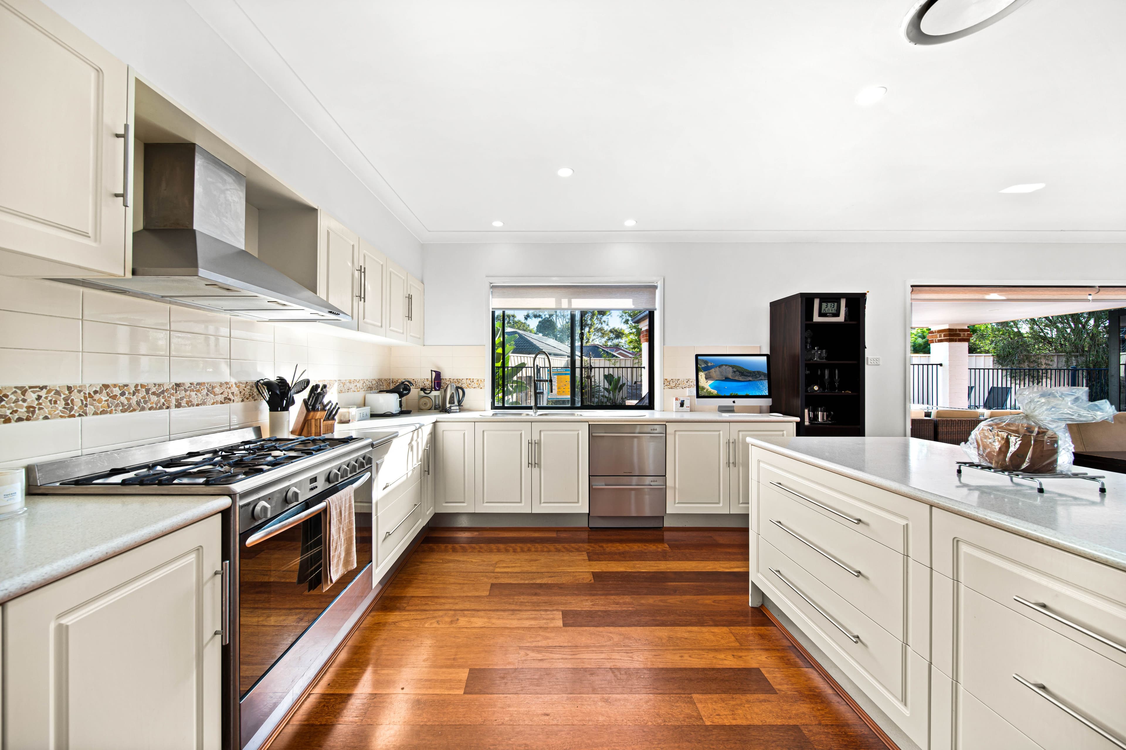 15 TANZANITE Street, Quakers Hill NSW 2763, Quakers Hill - Thumbnail 6