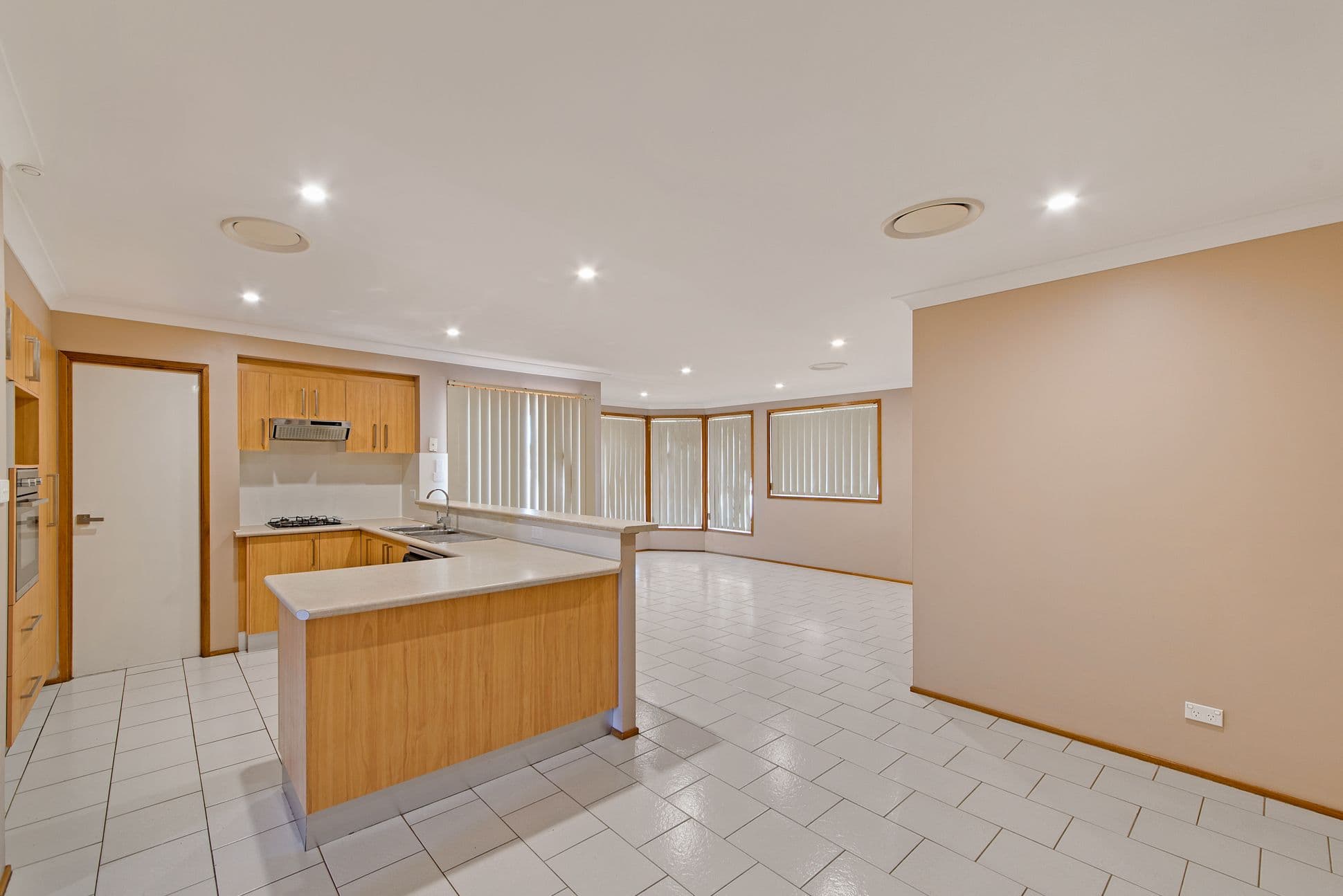 15 Lavender Court, St Helens Park - Thumbnail 3