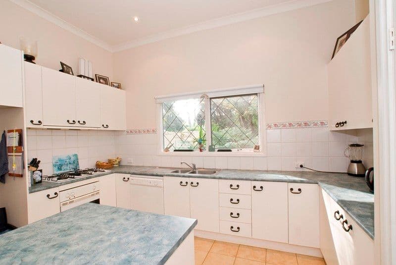 8 Birmingham Road, MOUNT EVELYN VIC 3796, Mount Evelyn - Thumbnail 2