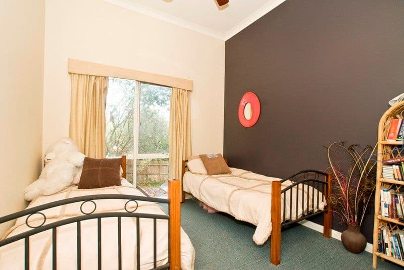 8 Birmingham Road, MOUNT EVELYN VIC 3796, Mount Evelyn - Thumbnail 7