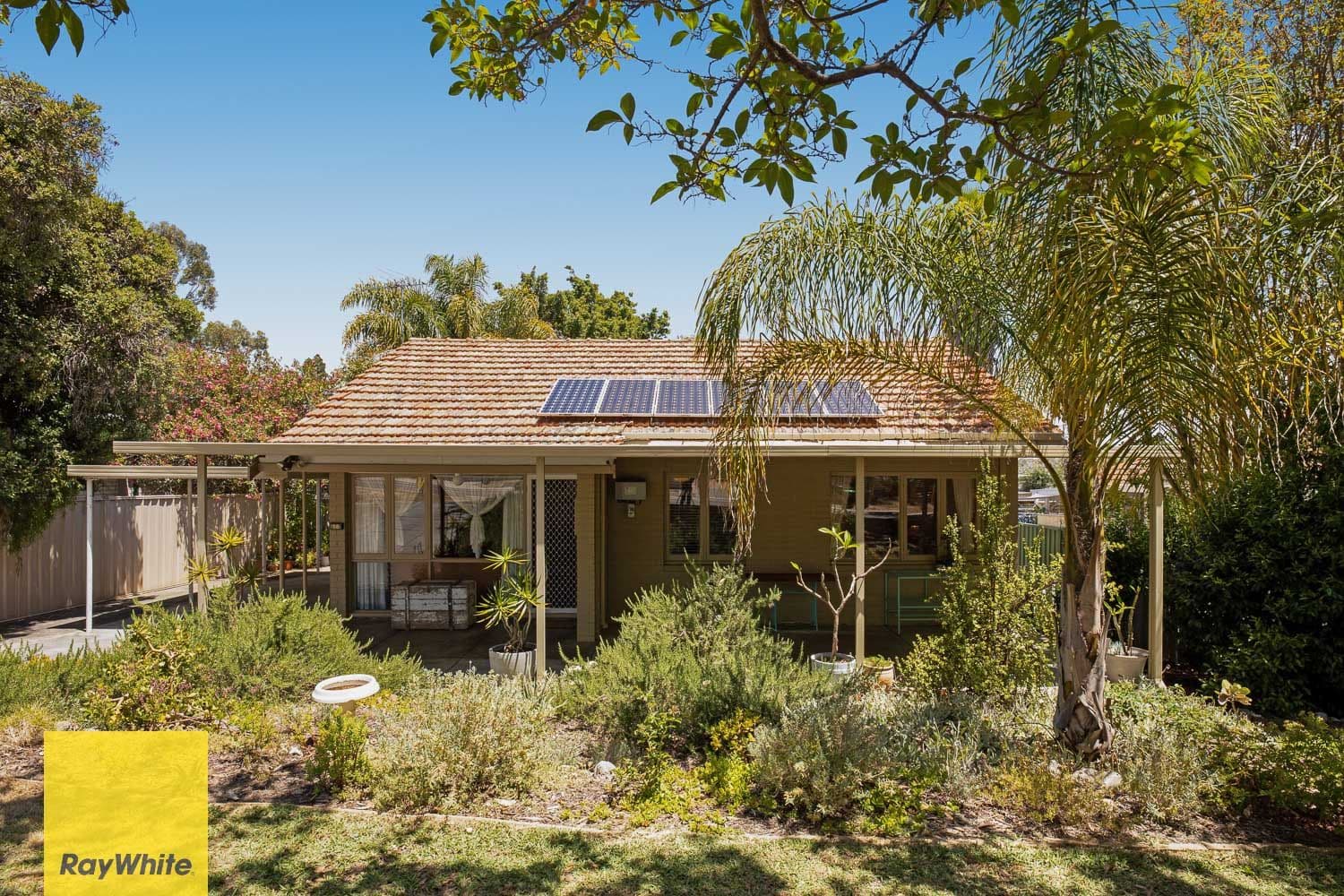 16 Templeton Crescent, Girrawheen WA 6064, Girrawheen - Image 1