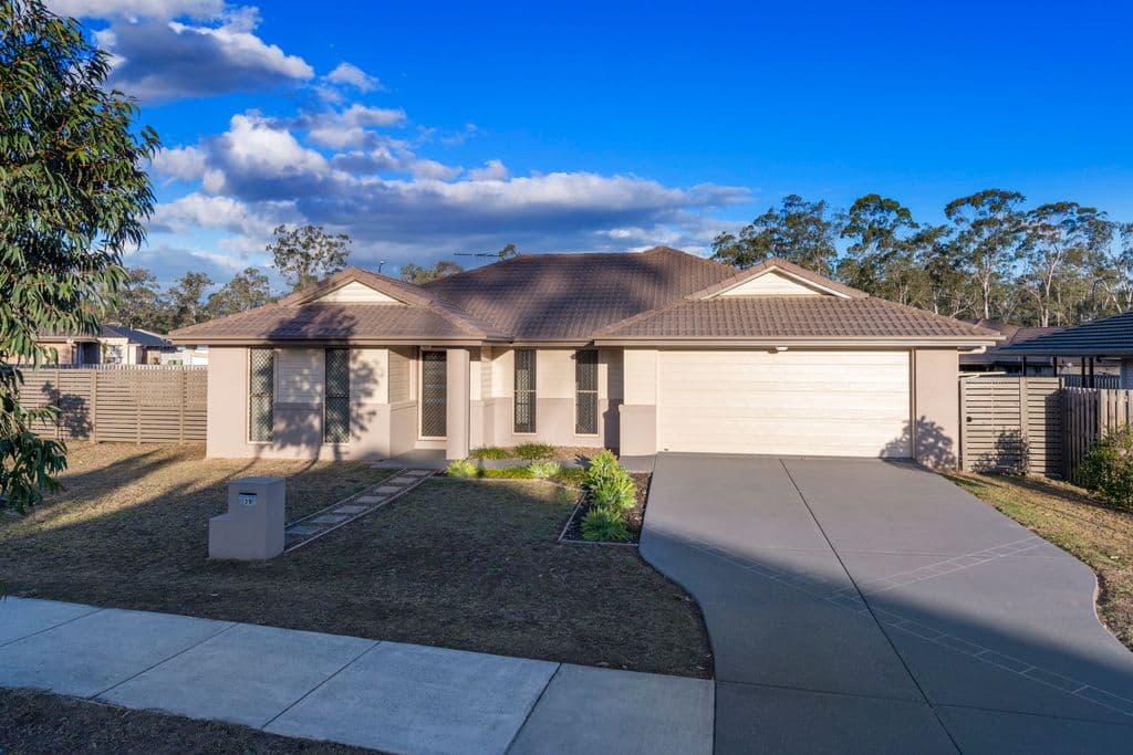 39 Quinn  Close, Augustine Heights QLD 4300, Augustine Heights - Image 1