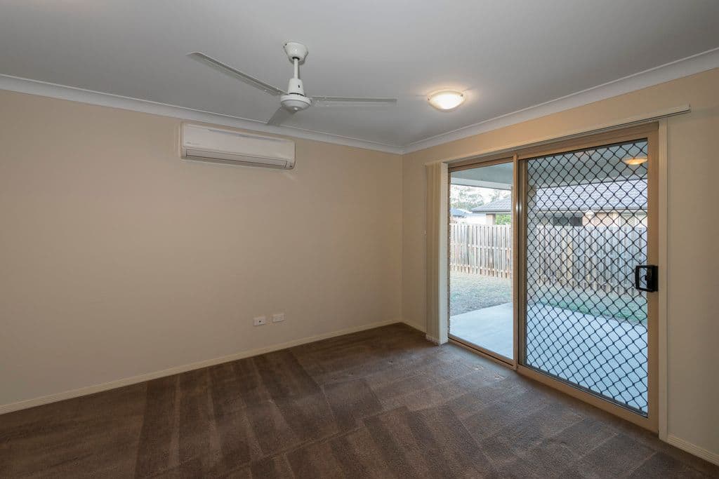 39 Quinn  Close, Augustine Heights QLD 4300, Augustine Heights - Thumbnail 5