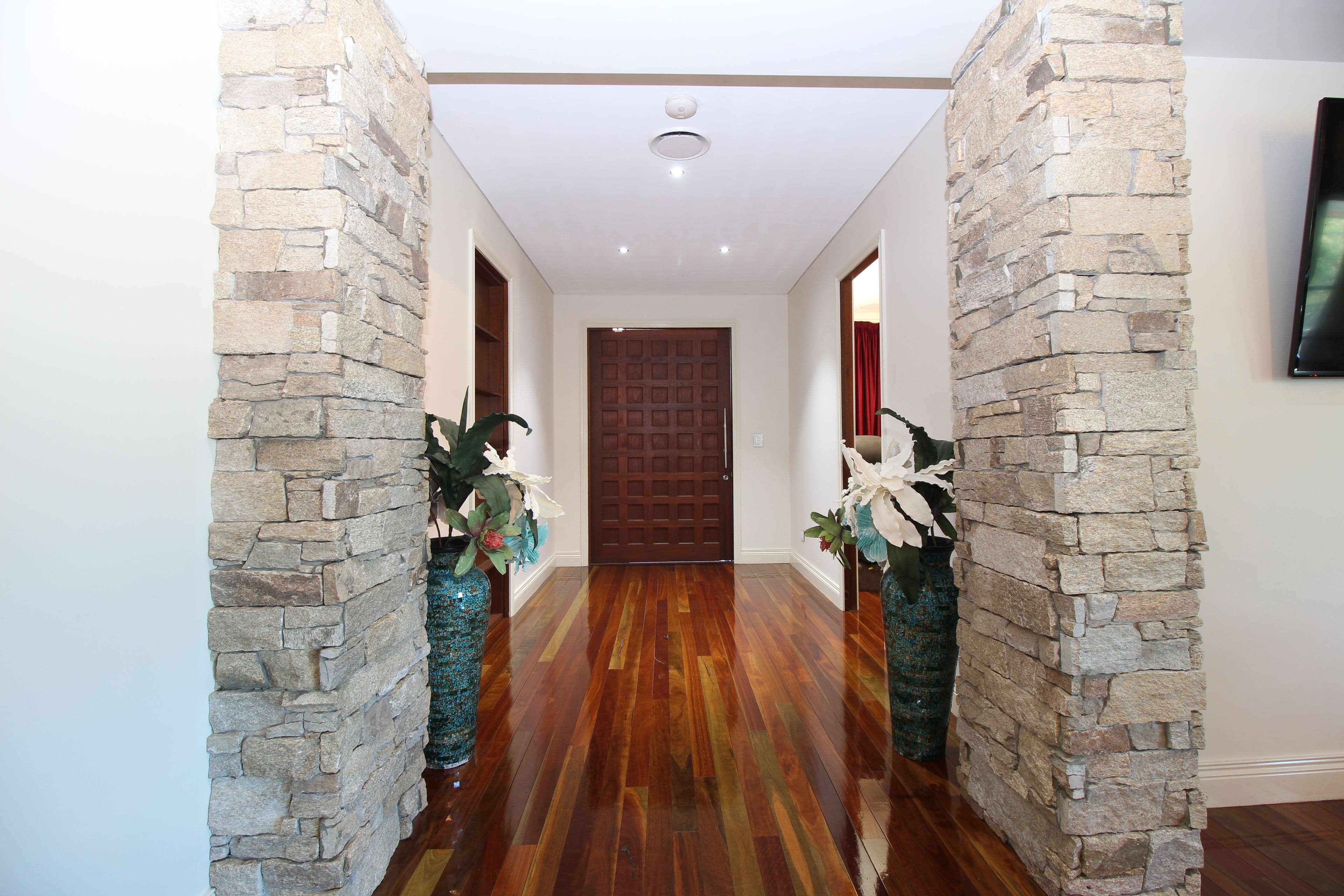 53 Lakeside Drive, Emerald QLD 4720, Emerald - Thumbnail 3