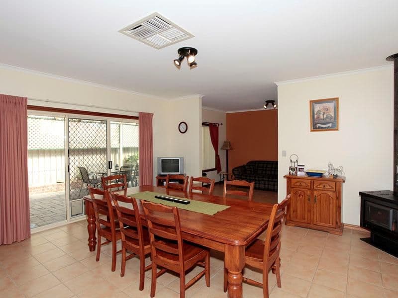 77 Clearwater Crescent, SEAFORD RISE SA 5169, Seaford Rise - Thumbnail 3