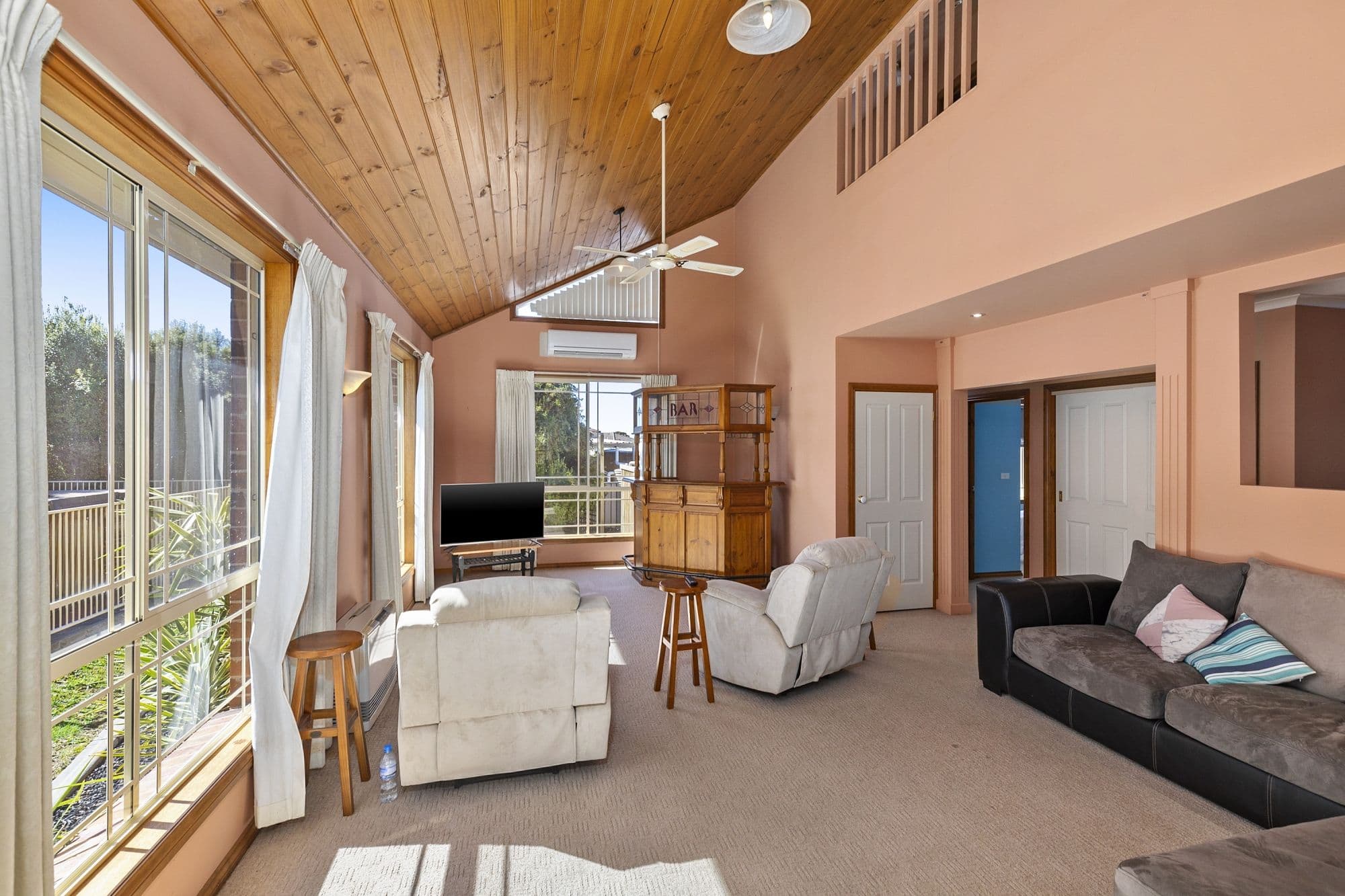 13 Vanstan Street, Ararat VIC 3377, Ararat - Thumbnail 3