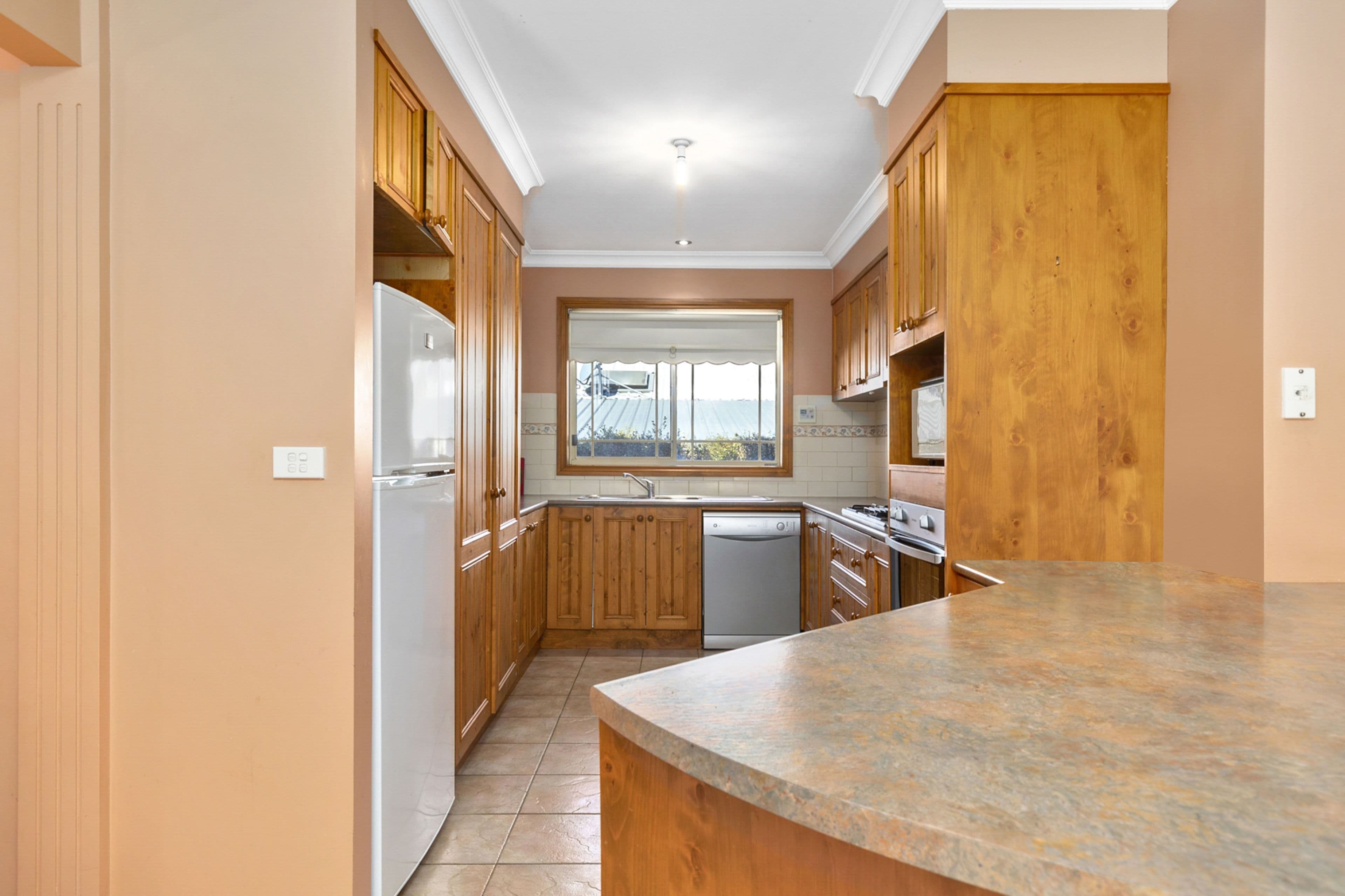 13 Vanstan Street, Ararat VIC 3377, Ararat - Thumbnail 5