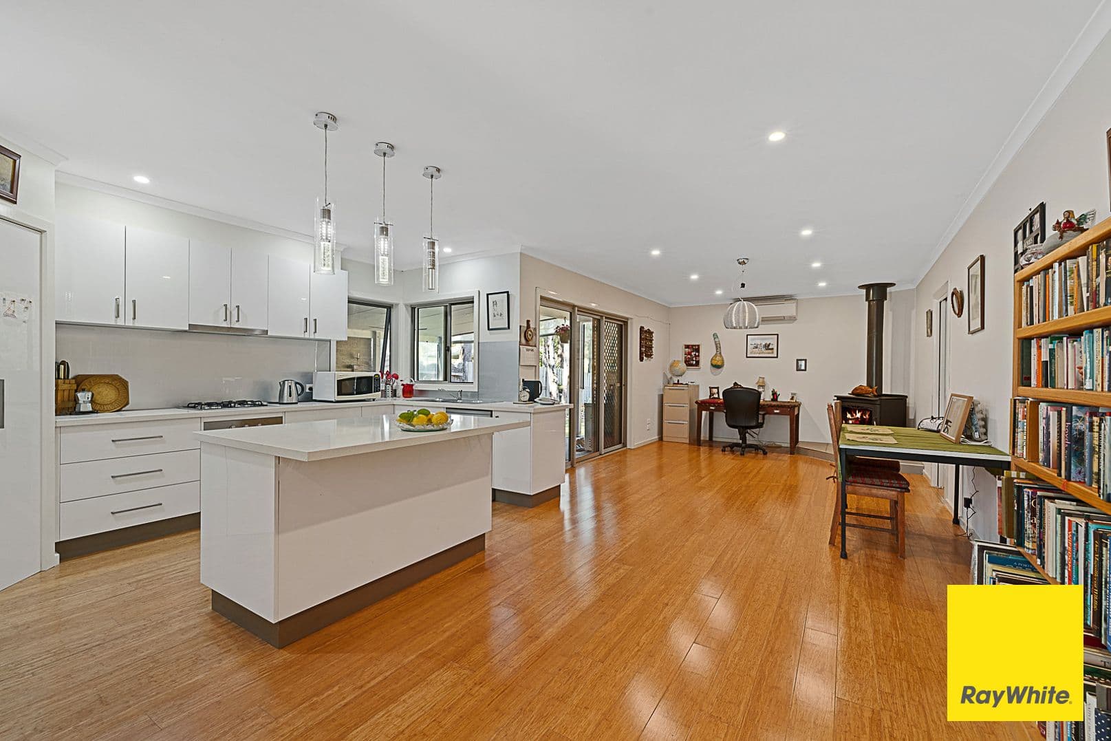 6 Simpson Street, Foster VIC 3960, Foster - Thumbnail 3