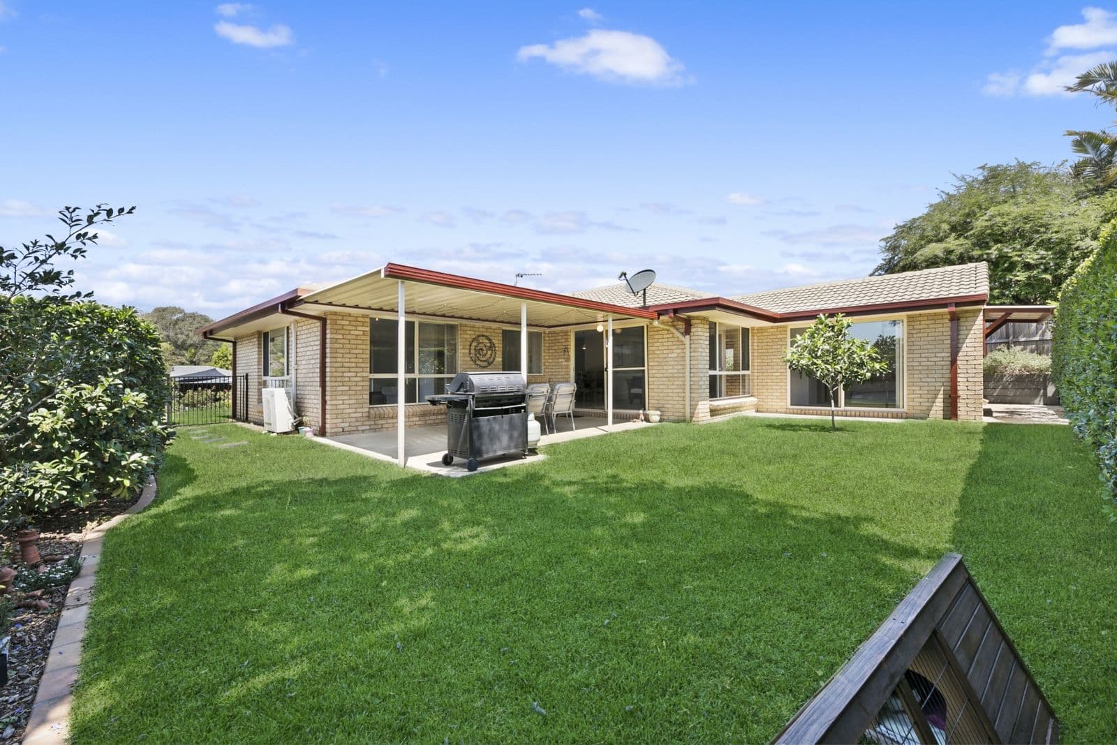 18 Parkdale Court, Parkwood QLD 4214, Parkwood - Thumbnail 2