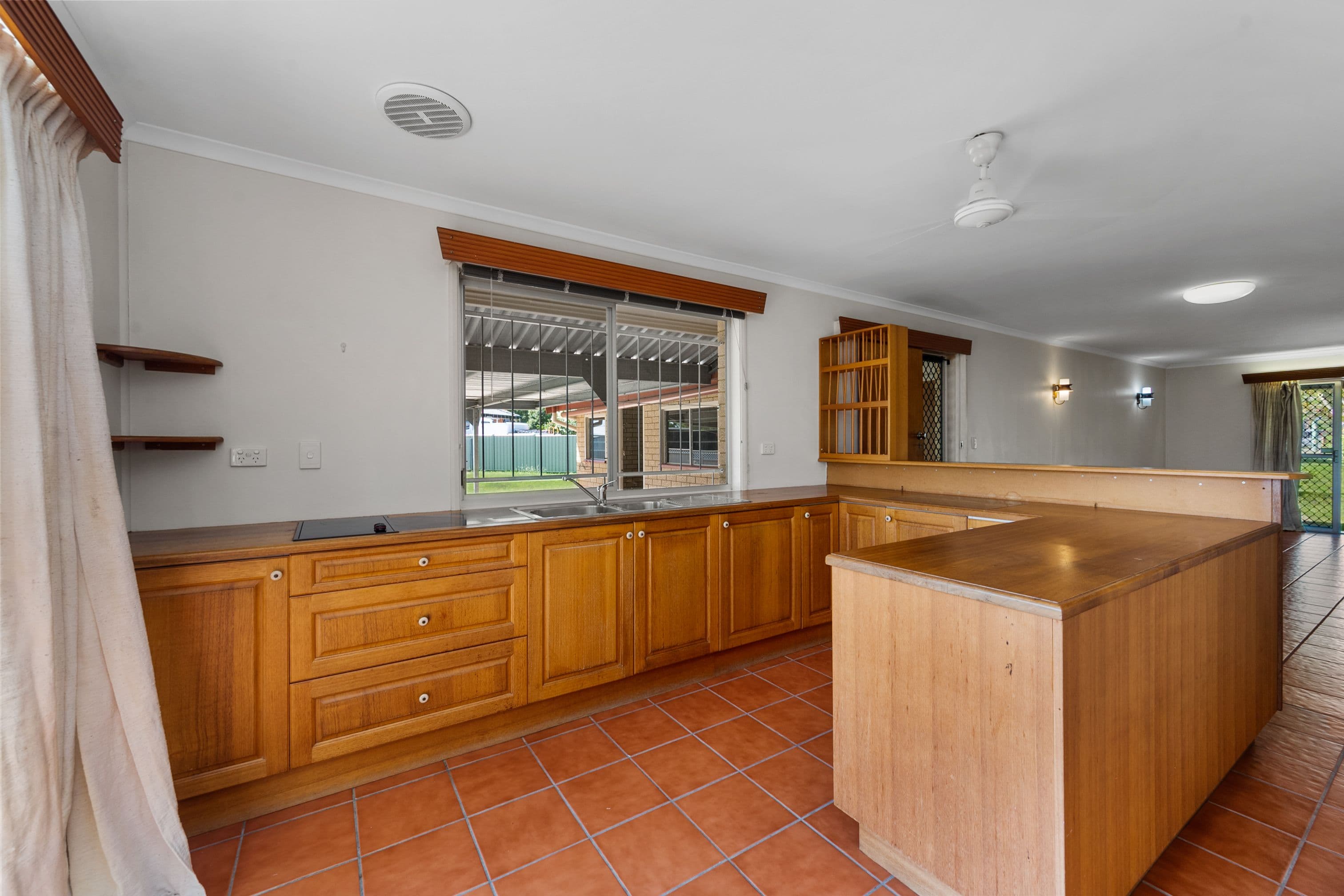 12 Bartlett Avenue, Mundingburra QLD 4812, Mundingburra - Thumbnail 6