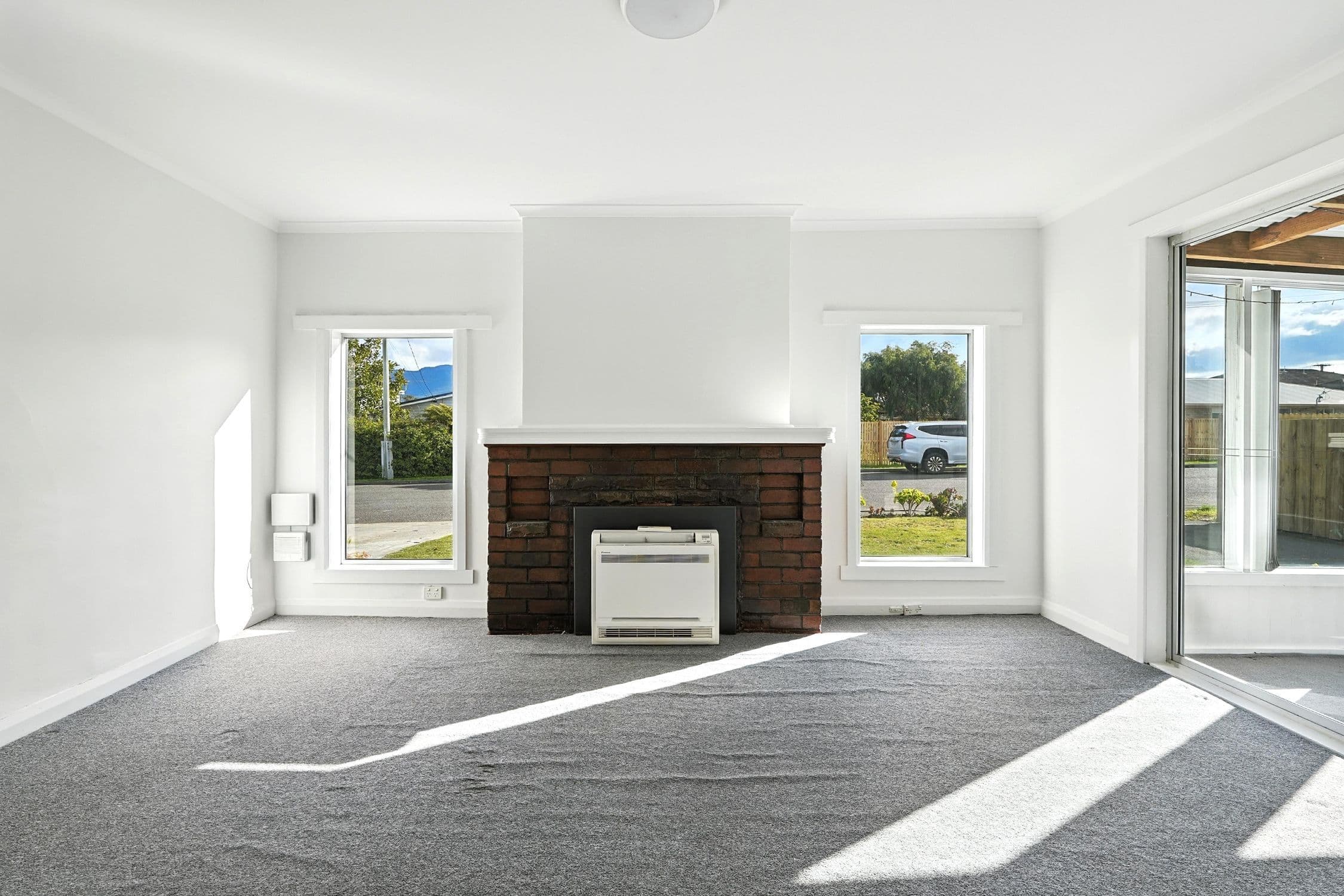 4 Alamein Avenue, Bellerive TAS 7018, Bellerive - Thumbnail 4