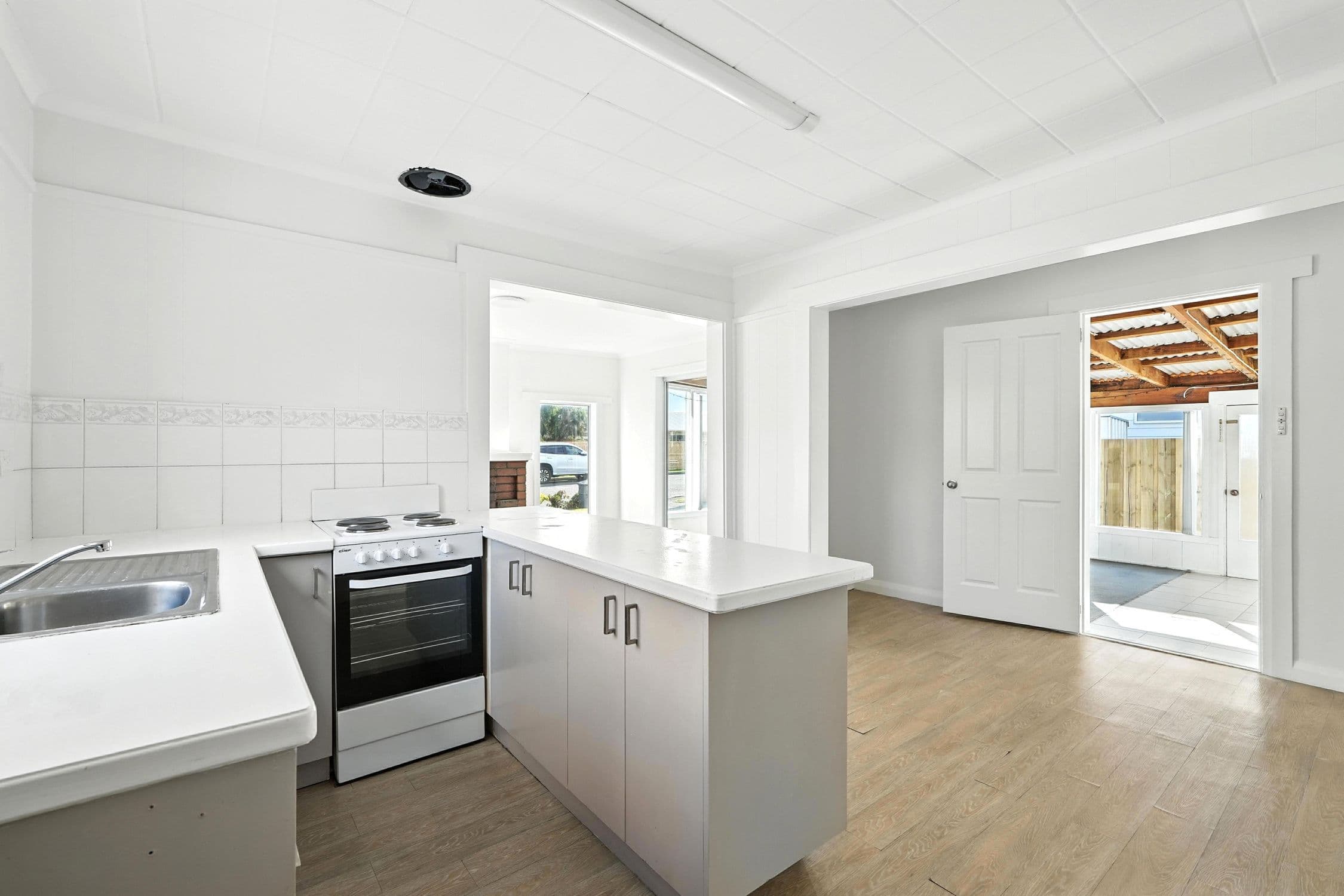 4 Alamein Avenue, Bellerive TAS 7018, Bellerive - Thumbnail 6