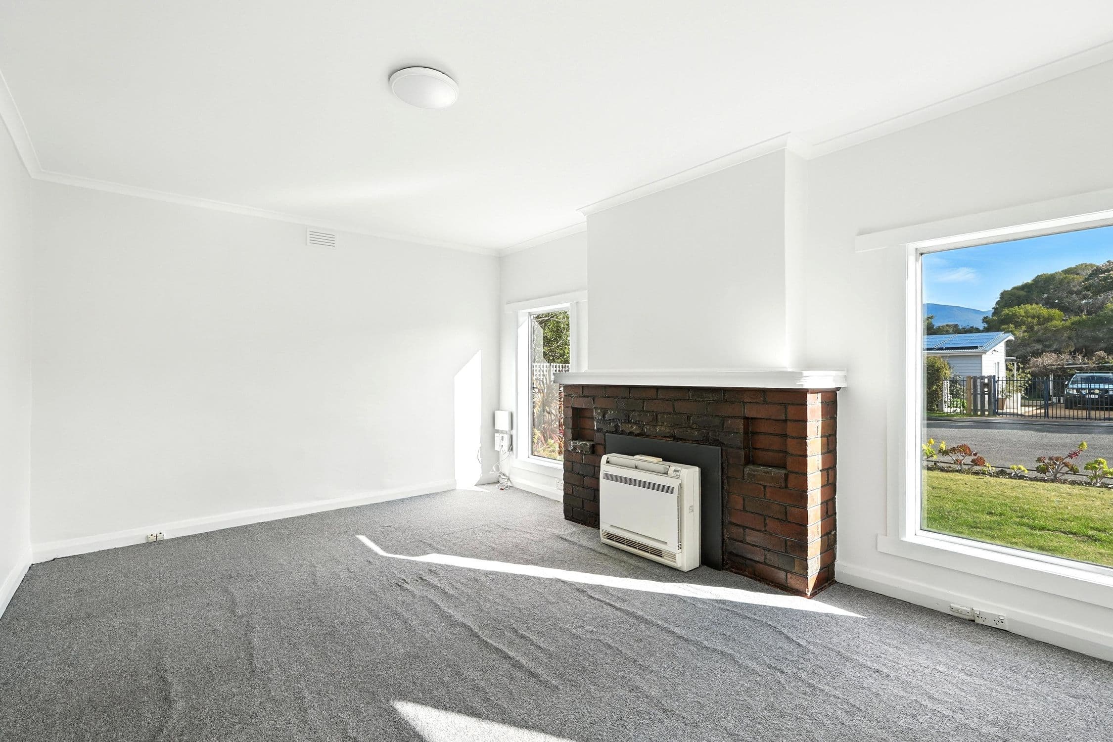 4 Alamein Avenue, Bellerive TAS 7018, Bellerive - Thumbnail 8