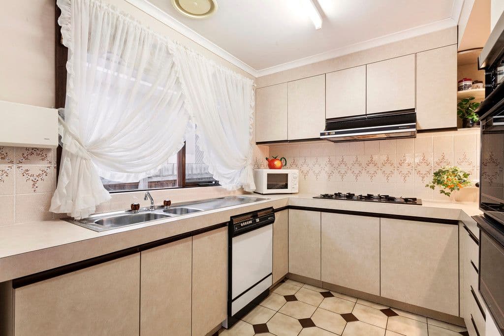 43 Sherbrooke Avenue, Oakleigh South VIC 3167, Oakleigh South - Thumbnail 3
