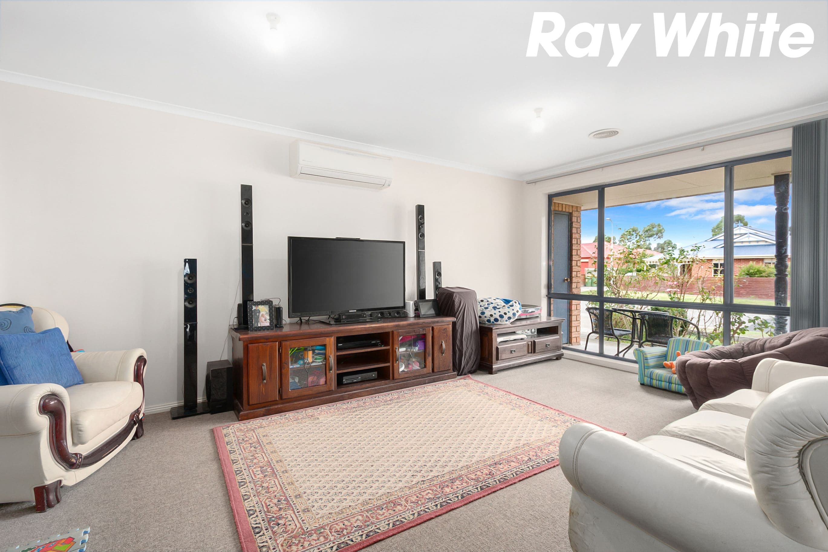 37 Dunbarton Drive, Pakenham VIC 3810, Pakenham - Thumbnail 3
