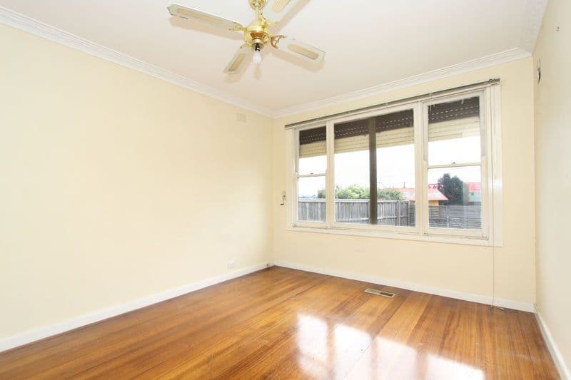 1 Redpath Crescent, SPRINGVALE VIC 3171, Springvale - Thumbnail 3