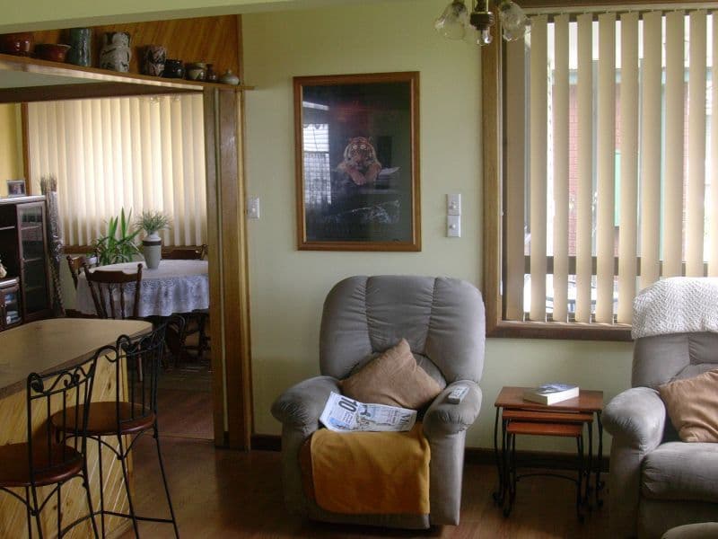 74 Ranchby Avenue, LAKE HEIGHTS NSW 2502, Lake Heights - Thumbnail 4
