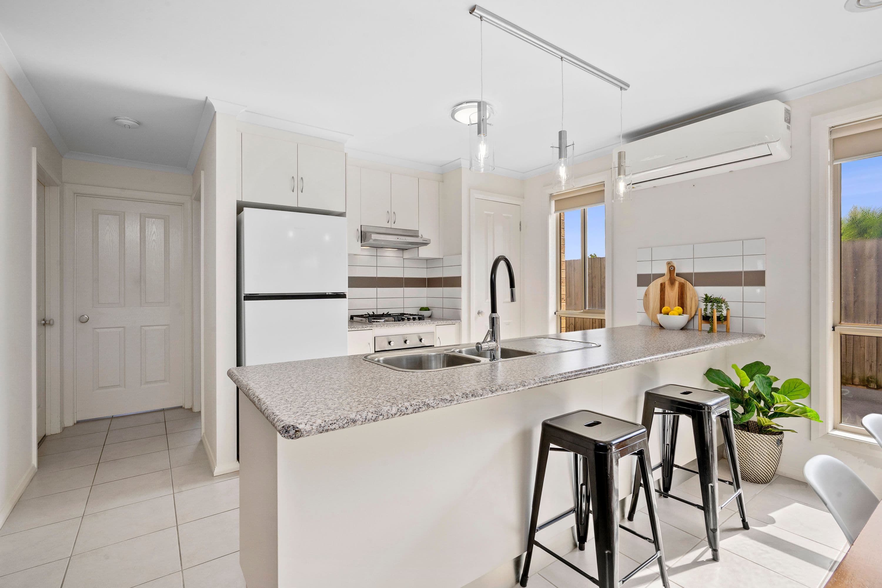 15 Juniper Court, Corio VIC 3214, Corio - Thumbnail 4