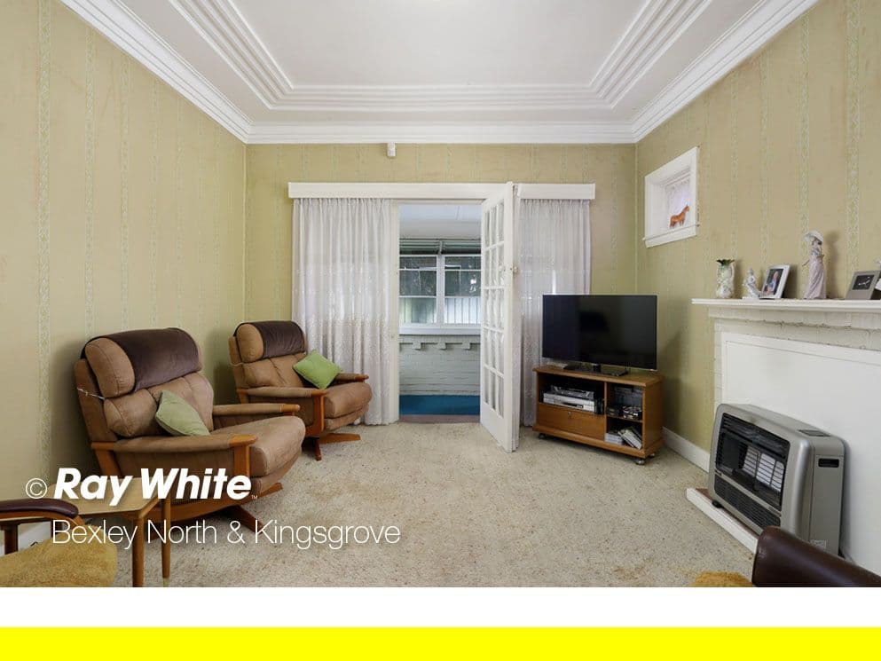 28 Banner Road, Kingsgrove - Thumbnail 2