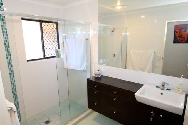 85 Acanthus Avenue, BURLEIGH WATERS QLD 4220, Burleigh Waters - Thumbnail 3