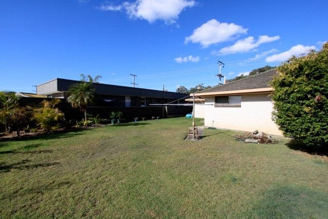 85 Acanthus Avenue, BURLEIGH WATERS QLD 4220, Burleigh Waters - Thumbnail 7