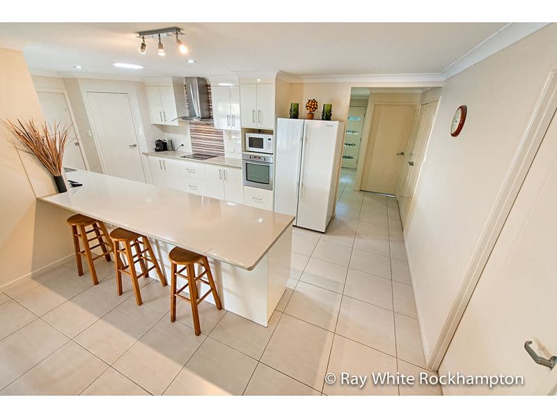 60 Bramble Street, NORMAN GARDENS QLD 4701, Norman Gardens - Thumbnail 3