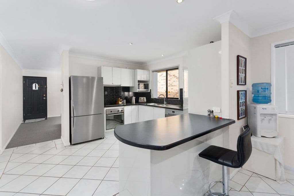 5 Pintail Crescent, Forest Lake QLD 4078, Forest Lake - Thumbnail 2