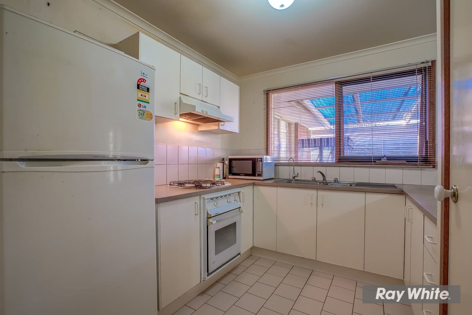 44 Golden Square Crescent, Hoppers Crossing VIC 3029, Hoppers Crossing - Thumbnail 8