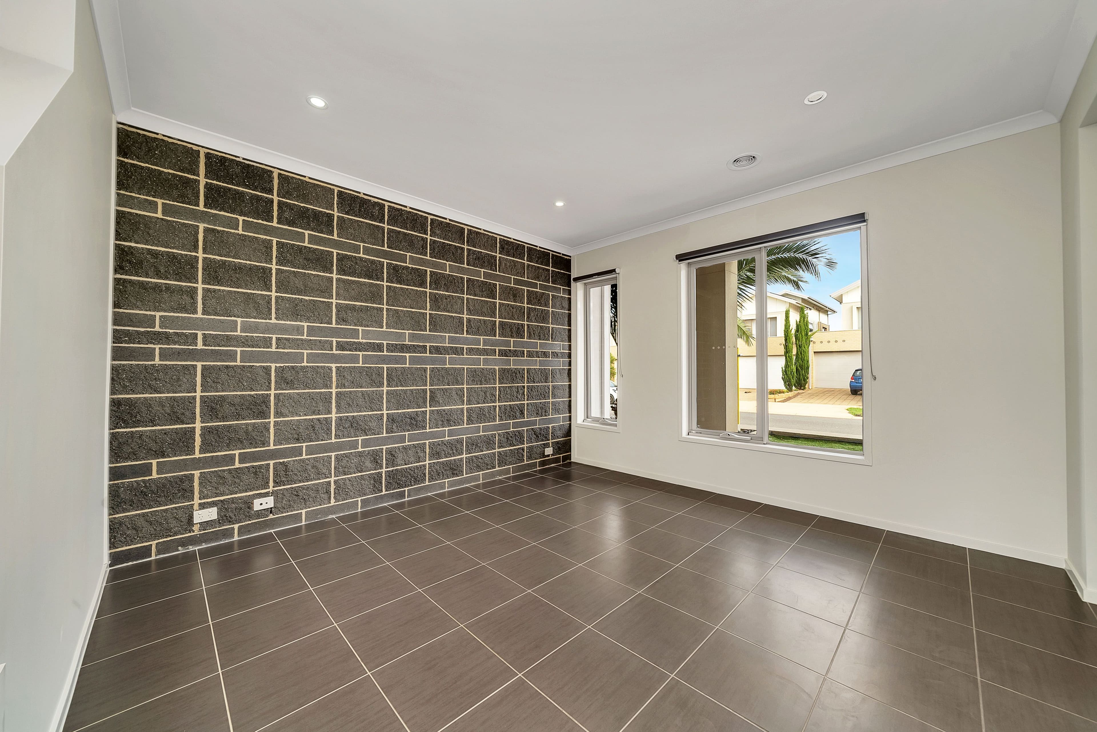 22 Broadbeach Circuit, Sanctuary Lakes VIC 3030, Sanctuary Lakes - Thumbnail 4